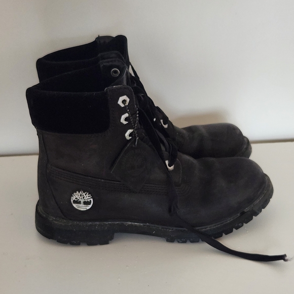 Timberland Black Leather Boots - Picture 2 of 6